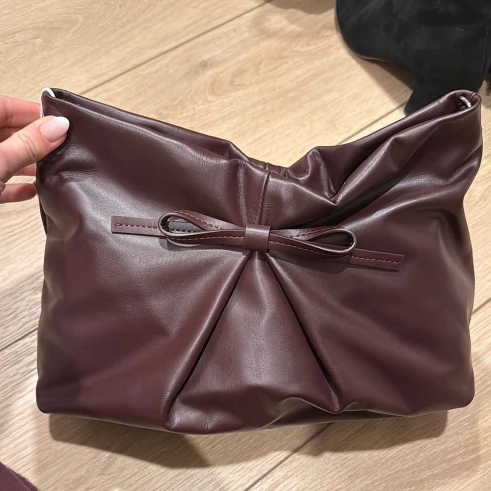 NWT Reformation Vittoria Clutch